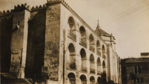 Fachada Sur de la Mezquita Catedral (1931).png