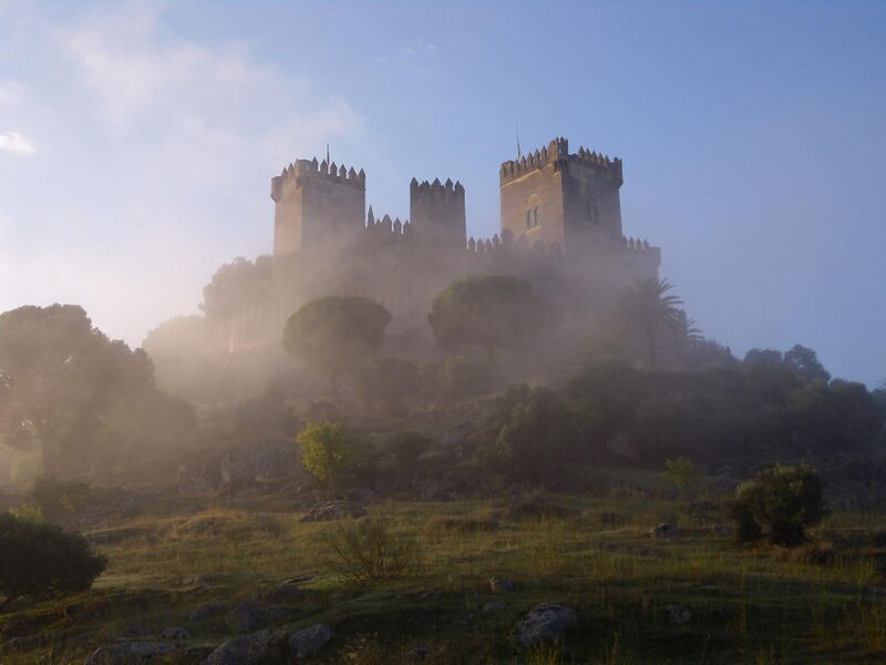 Archivo:Almodóvar Río castillo.jpg