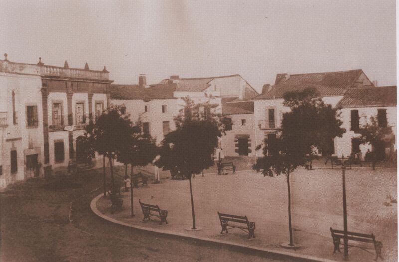 Archivo:Plaza1.jpeg