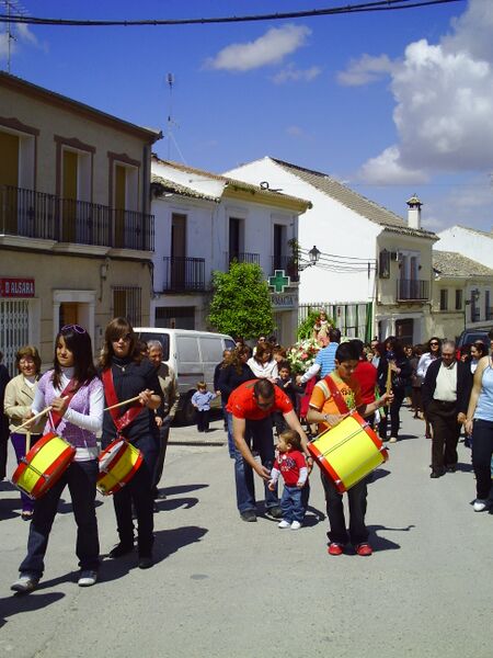 Archivo:Banda de música - Fuente Tójar.JPG