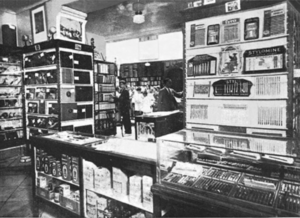 Librería Luque de la calle Gondomar (1932).png