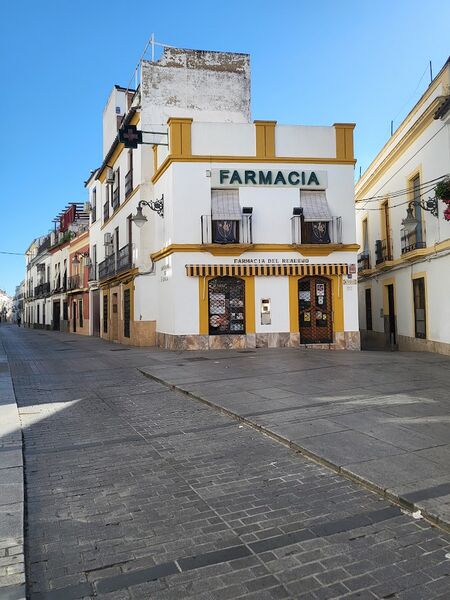 Archivo:Farmacia del Realjo.jpg