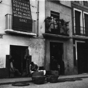 Espartería en la calle San Pablo (1930).png