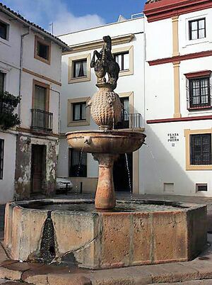 Fuente de la plaza del Potro (2).jpg