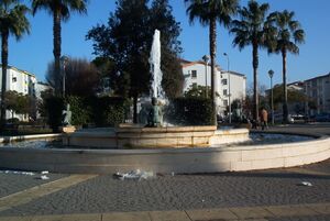 Fuente de la Plaza del Escultor García Rueda.jpg