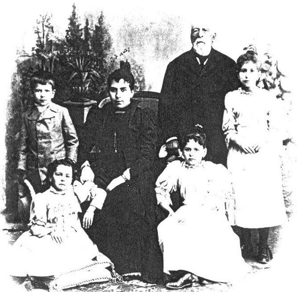 Archivo:Francisco Moreno Ruiz (1887).jpg