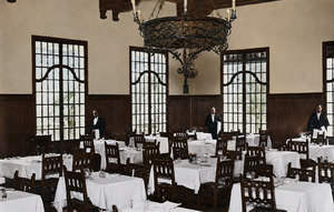 Salón comedor del Hotel Regina (1933).png