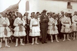 Baile locos FC siglo XX.jpg