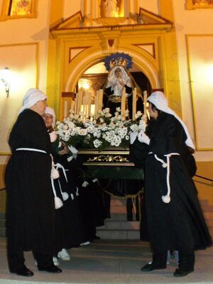 EntierroViernesDoloresSalidaCardeña.JPG