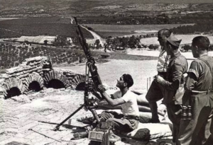 Ametralladora en la torre del Castillo de El Carpio.png