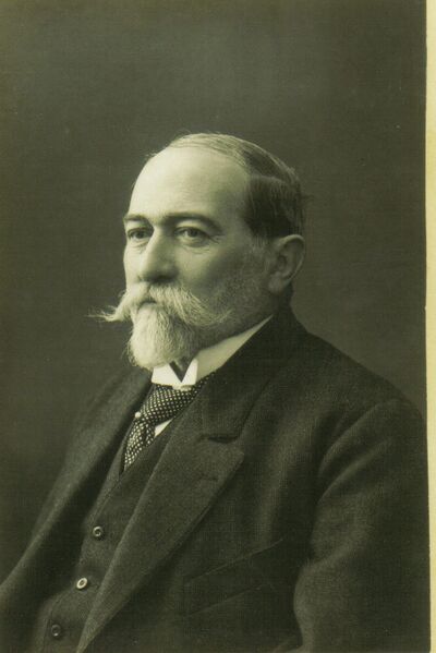 Archivo:Carlos Carbonell y Morand.jpg