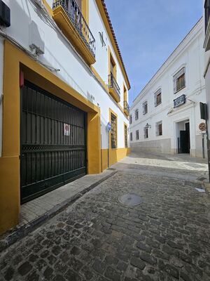 Calle Buen Pastor con Leiva Aguilar.jpg