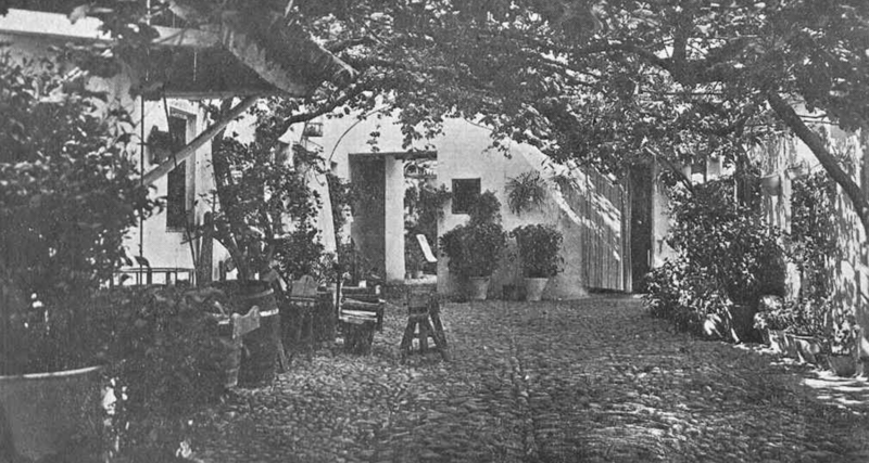 Archivo:Patio de casa de vecinos (1934).png