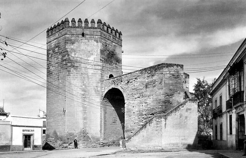 Archivo:Torre de la Malmuerta (años 50).jpg