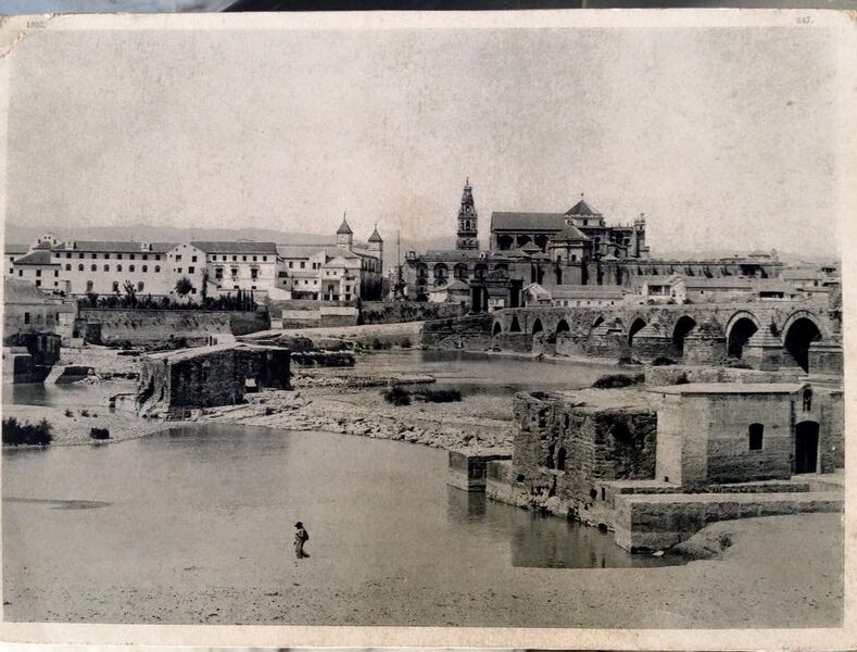 Archivo:Vista del río Guadalquivir en 1893 (Laurent).jpg