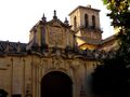 Portada del claustro