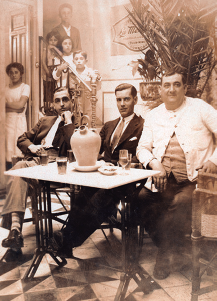 Archivo:Taberna cordobesas (años 1930). AMCO..png