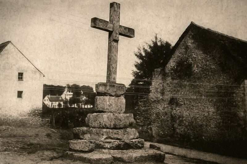 Archivo:Cruz de Roelas.jpg