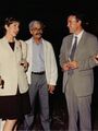 Mercedes del Rey, presidenta de la Sección de Teatro del Ateneo. Antonio Perea, presidente del Ateneo y José Mellado, presidente de la Diputación de Córdoba.