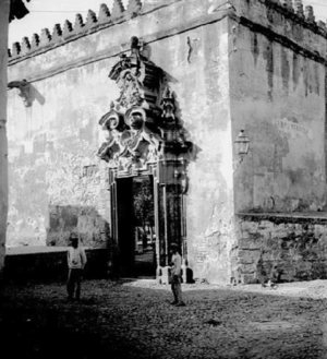 Puerta Grada Redonda (1899).png