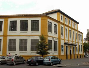 Escolar Colón.JPG