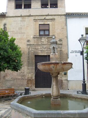 Fuente de la plaza de San Andrés (3).jpg