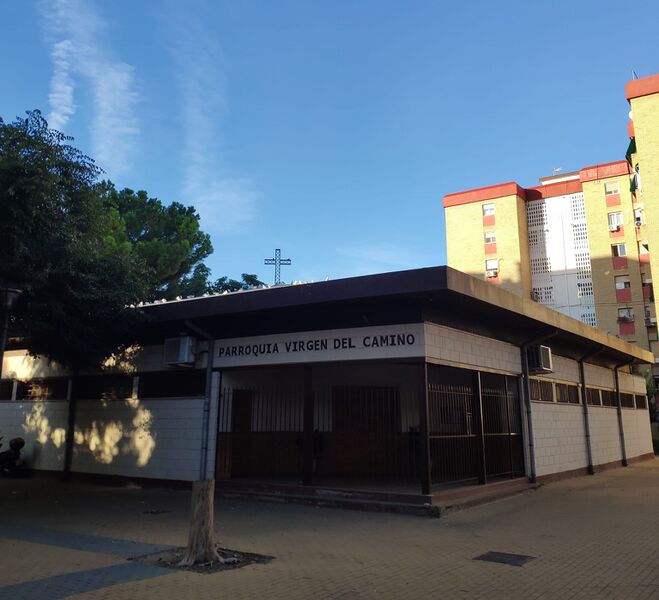 Archivo:Iglesia Virgen del Camino.jpg