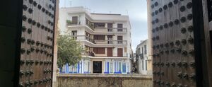 Calle del Reloj desde la Iglesia de la Compañía.jpg