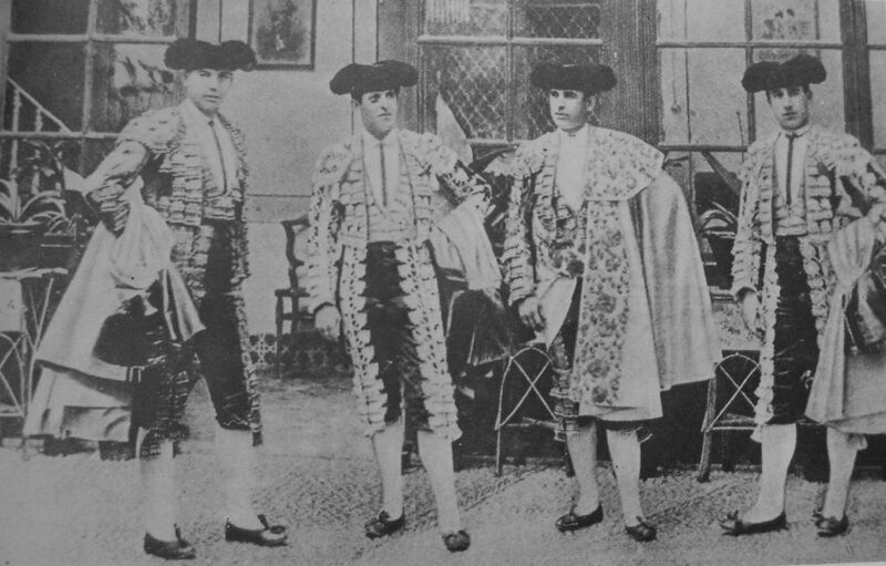 Archivo:Cuadrilla del Guerrita (años 1890).jpg