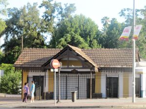 Apeadero de la Antigua Estación de Trenes .JPG