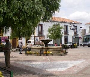 FuentePlazaIndependenciaCardeña.JPG